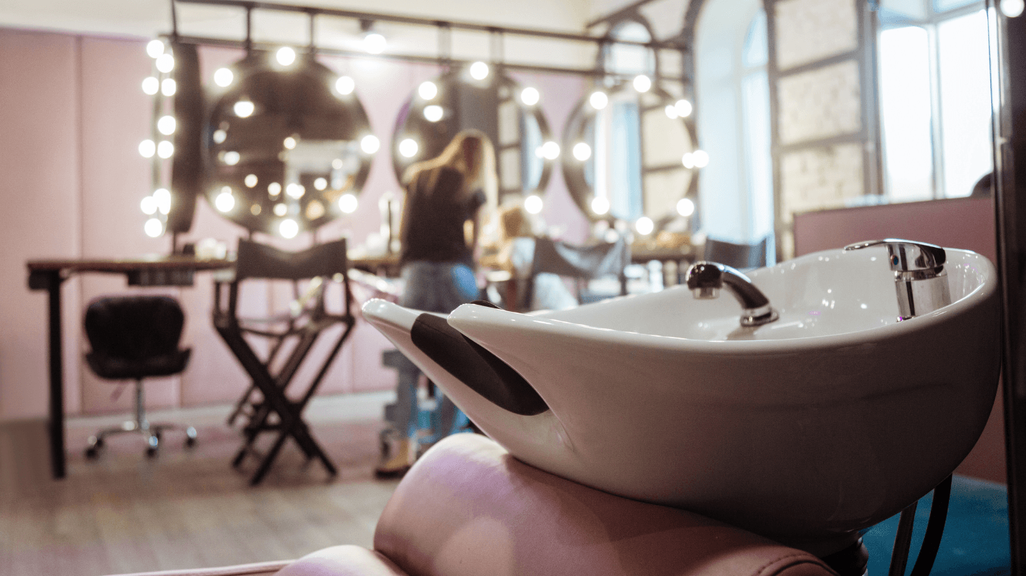 How to Open a Beauty Salon in Dubai: Licence, Approvals and Requirements